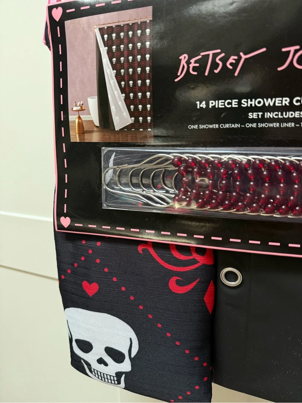 Betsey Johnson Gothic Trellis Red Halloween Shower Curtain Set-w/liner & hooks